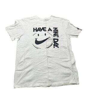 Nike T-Shirt Men's Size Medium White Black Graphic Short Sleeve Crew Neck